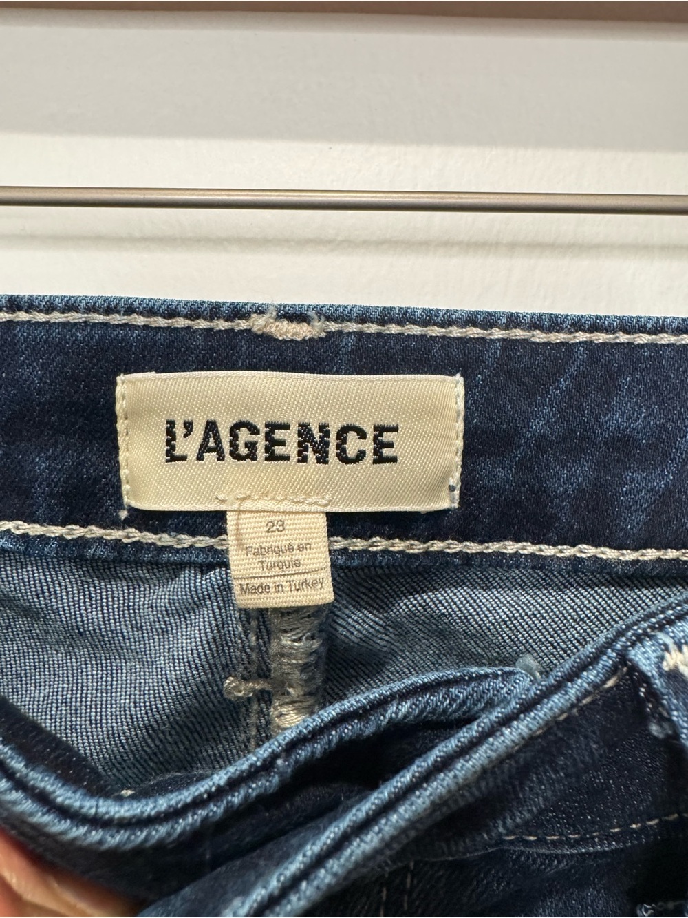NWT L’AGENCE Selma High Rise Sleek Baby Boot Flare Jeans Size 23 Columbia Wash - Picture 2 of 15